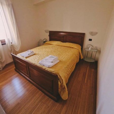Casa Di Fiore Bad And Breakfast Bed & Breakfast San Giovanni in Fiore Exterior photo