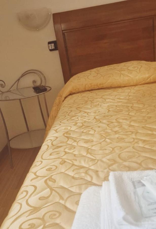 Casa Di Fiore Bad And Breakfast Bed & Breakfast San Giovanni in Fiore Exterior photo